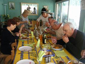 2011 repas  couscous a la maison du 04 04 2011  jpg (1)